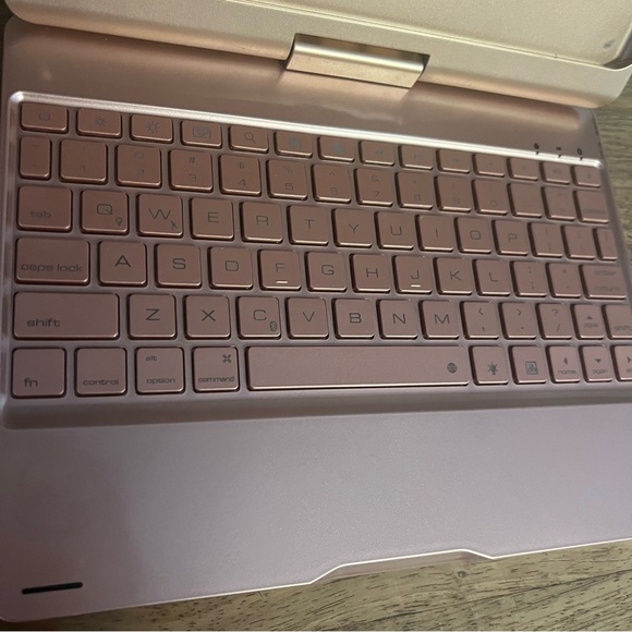 iPad Keyboard Case Wireless Bluetooth 9.7” Backlit Keyboard - Picture 7 of 11